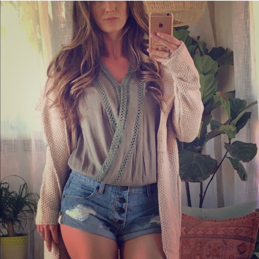 •{Personal Item}• LOST IN LUNAR